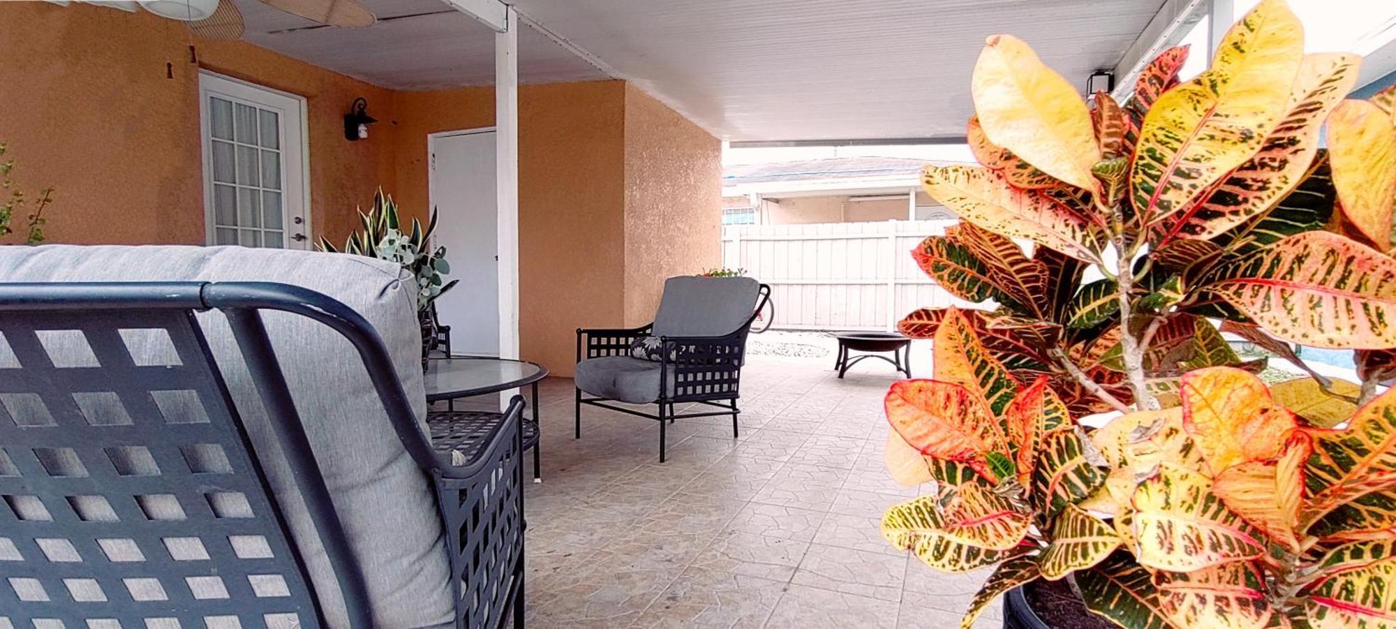 Loft Close To Downtown, Raymond James Stadium, Airport And Many More Places Тампа Екстериор снимка