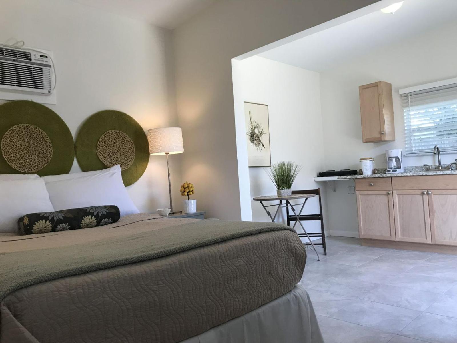 Loft Close To Downtown, Raymond James Stadium, Airport And Many More Places Тампа Екстериор снимка